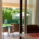 Giovanna By Interhome פורץ