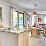 Giovanna By Interhome בית נופש פורץ