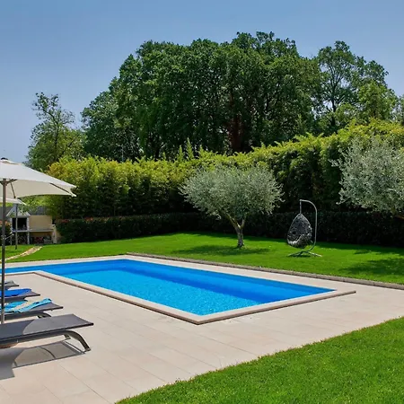 Giovanna By Interhome Porec