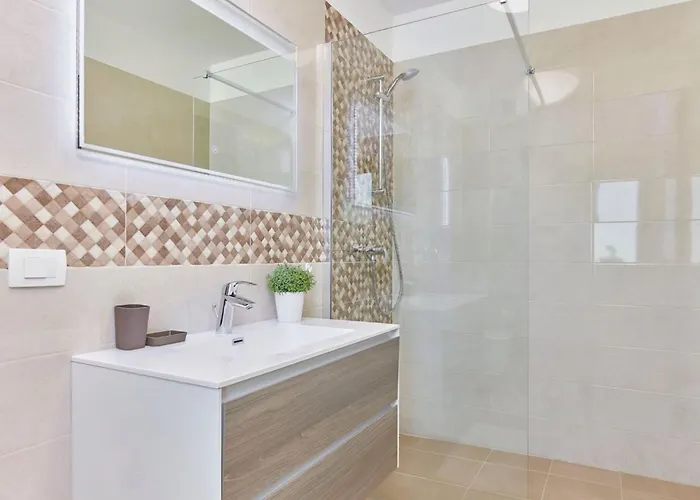 Giovanna By Interhome