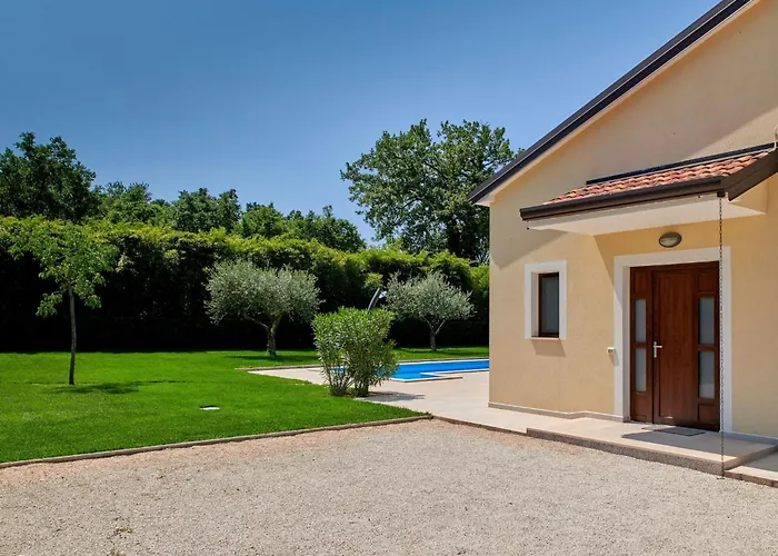 Giovanna By Interhome Holiday home Porec